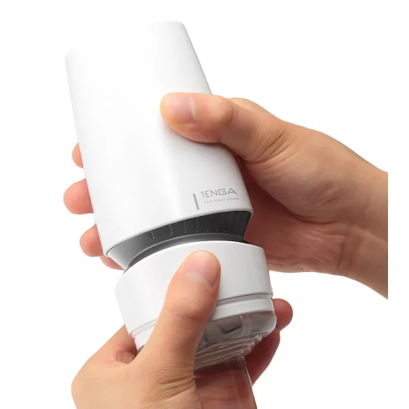TENGA Aero - masturbateur bouche aspiration forte - blanc argenté