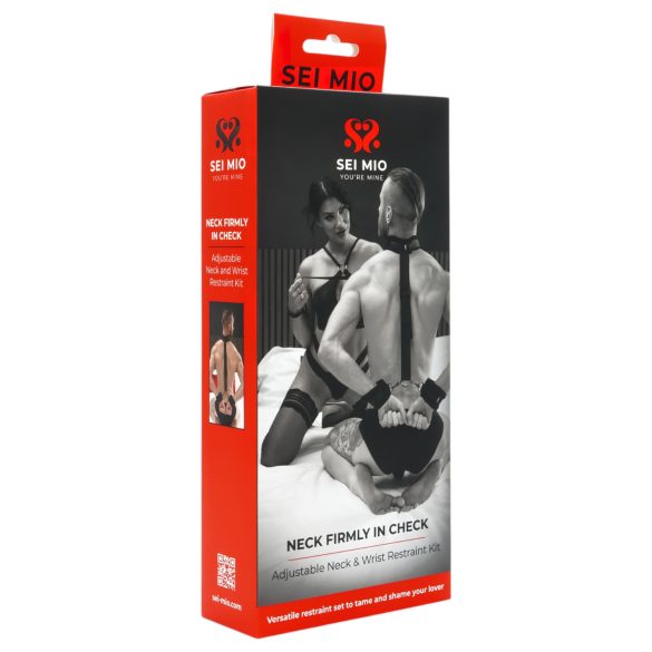 Sei Mio - menottes et collier noir - Mains derrière