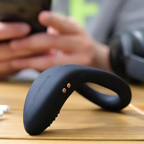 Lovense - anneau pénien vibrant connecté - silicone noir